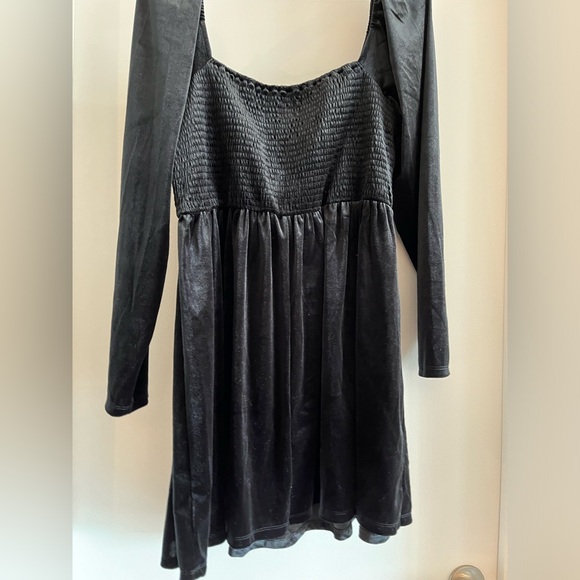 Smocked Velvet Mini Dress - Picture 6 of 8